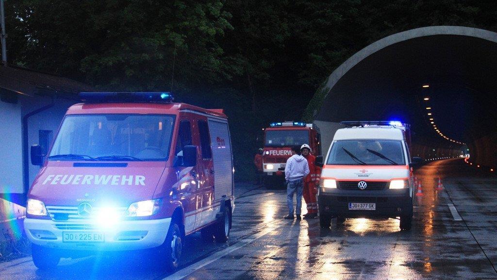 A10: Auto fängt Feuer