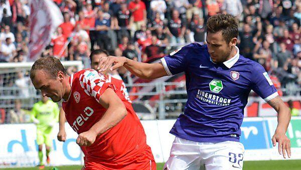 Hoffer trug sich gleich doppelt ein