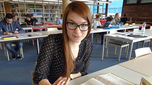Im Studienjahr 2013/14 wurden 34.300 Studien abgeschlossen