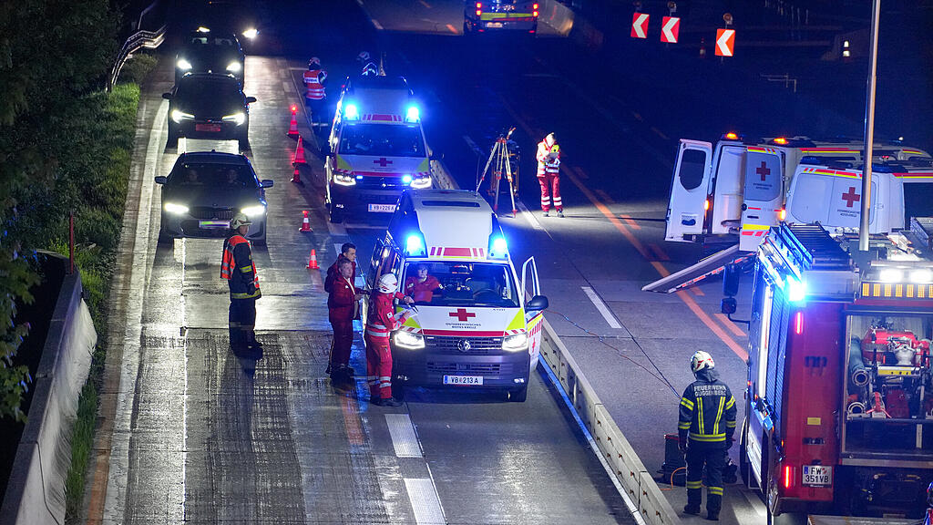 Busunfall auf A1 bei Thalgau
