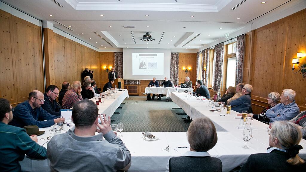 Die Kritiker luden am Montag zu einer Pressekonferenz.