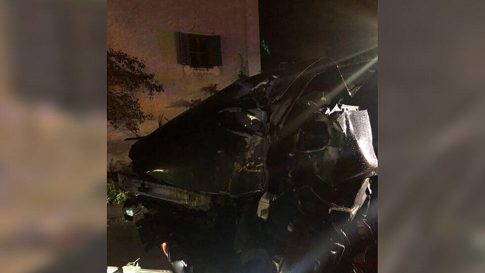 Puch: Pkw-Crash gegen Hausmauer
