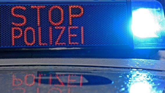 Der Alkolenker setzte seine Fahrt trotz Polizei fort.