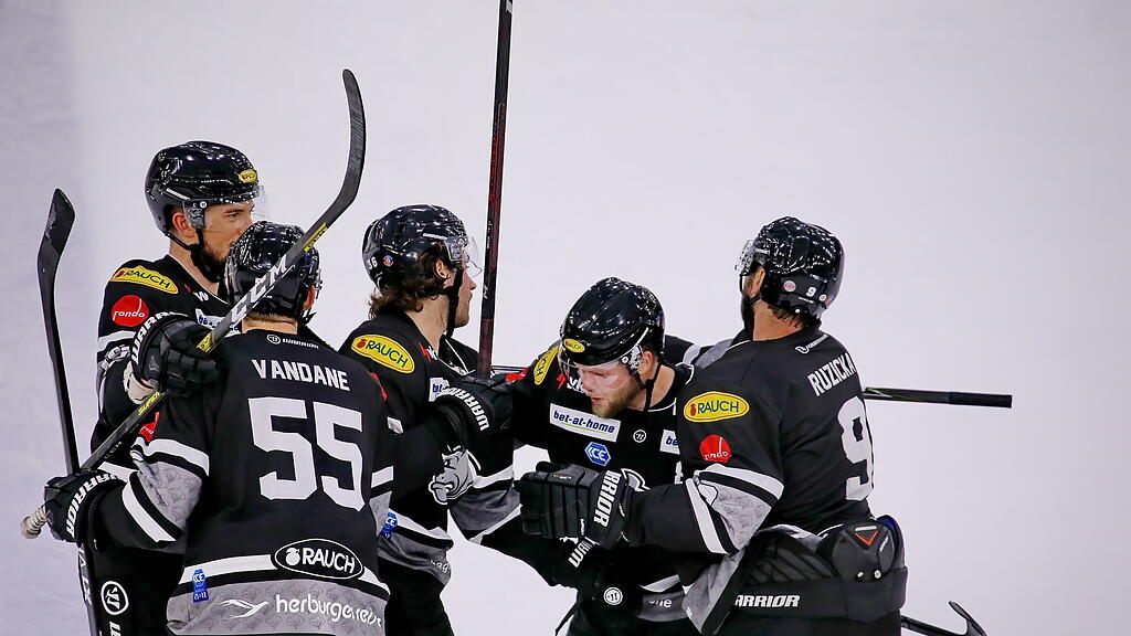 20210924_fmt_ec_red_bull_vs_dornbirn_bulldogs_2_KJ010.JPG