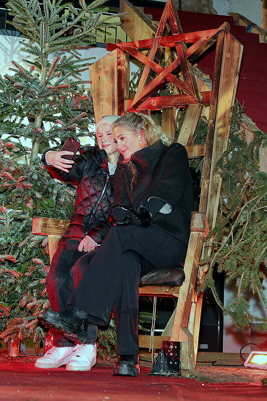 Anifer Krampuslauf am Dorfplatz