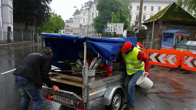 Apsperrungen werden errichtet