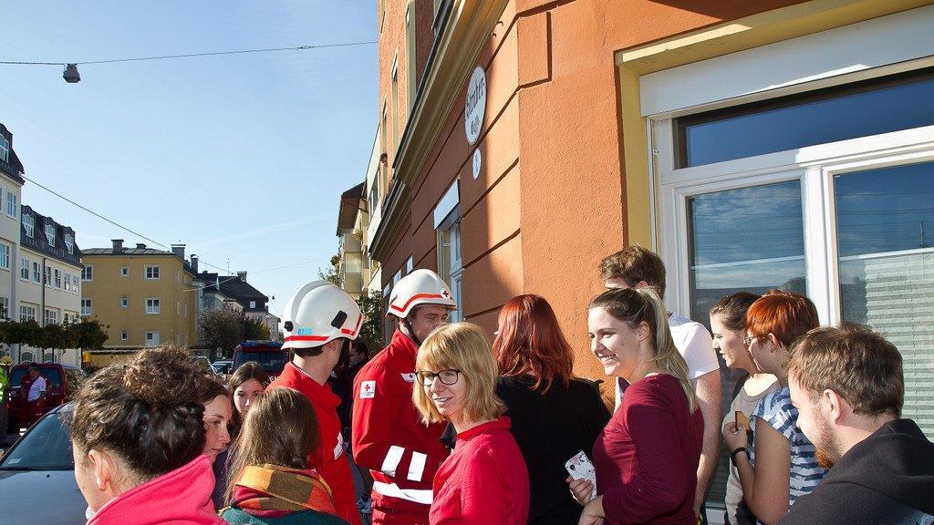 Brand: Erneute Evakuierung des Studentenwohnheims