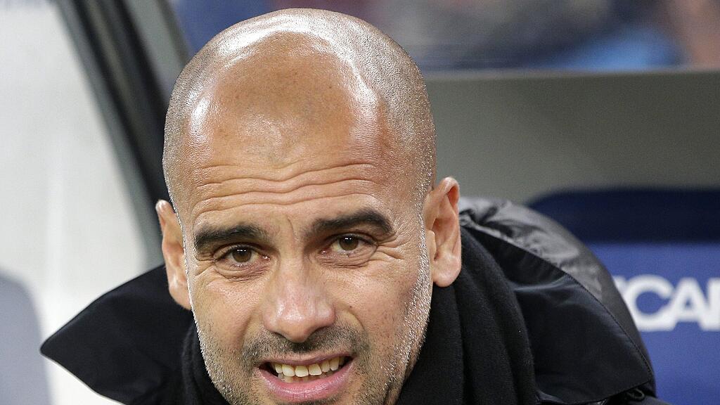 Offenbar ist Trainer Pep Guardiola nicht mit seinem FC Bayern München zufrieden.