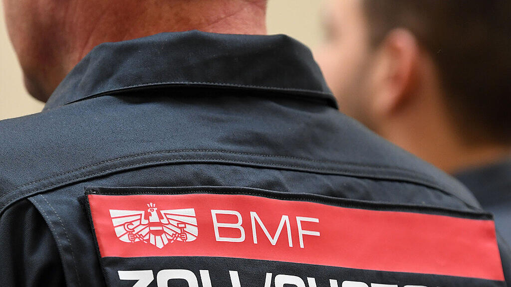 Großer Fund für die Zoll-Beamten in Wien Schwechat