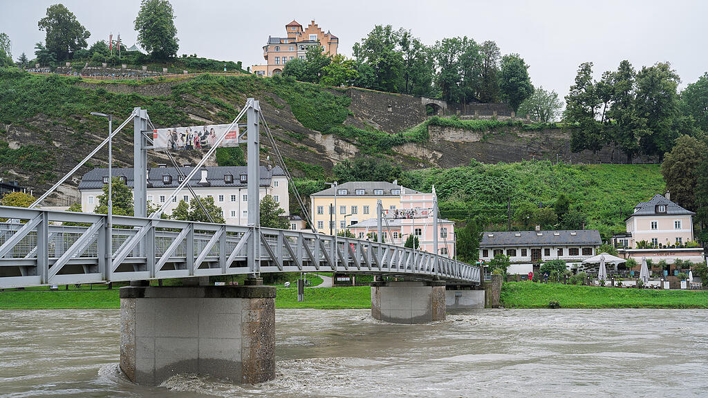 Hochwasser in der Stadt Salzburg