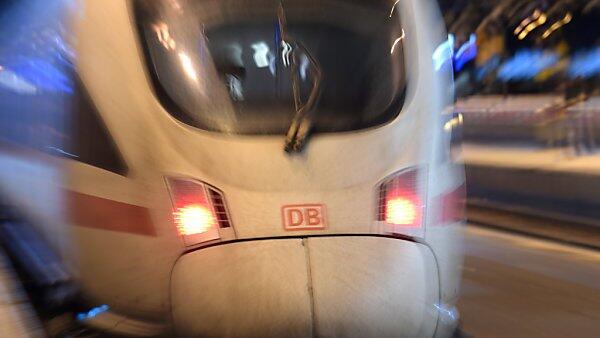 ICE blieb in Tunnel stecken