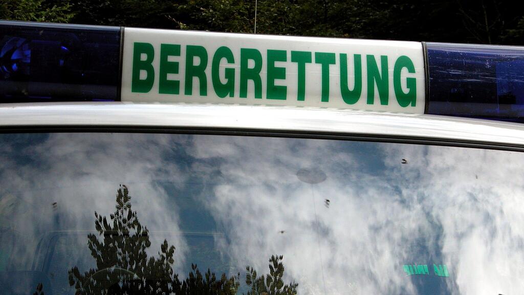 Die Frau knickte um und erlitt dabei eine schwere Bänderverletztung.