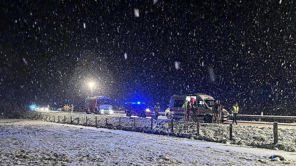 unfall mit bus-taxi b159