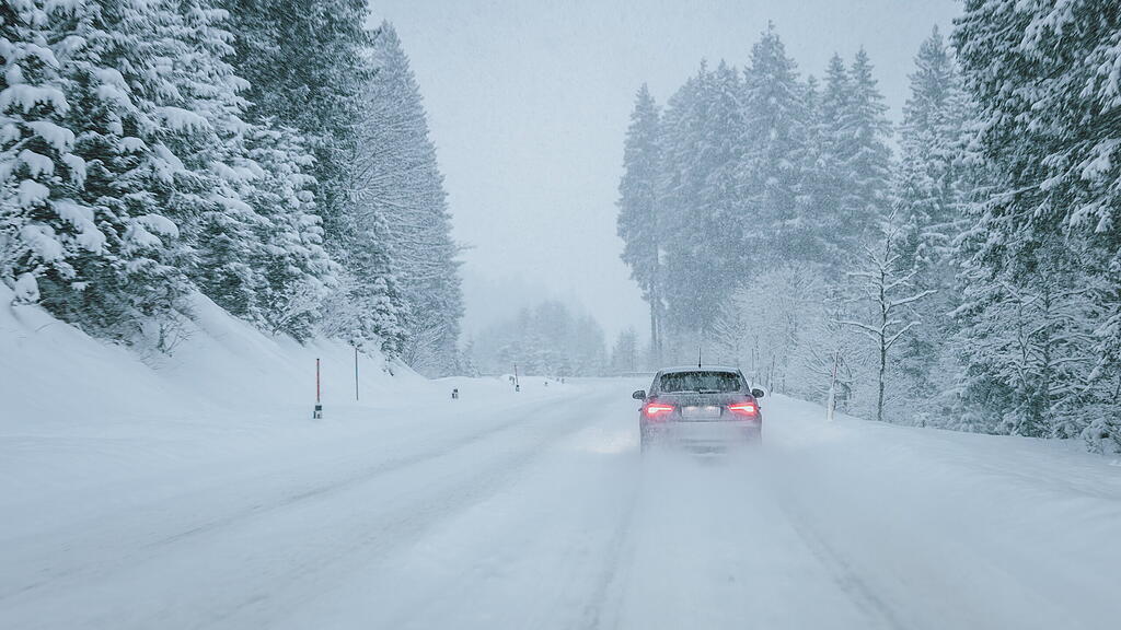 Schneefahrbahn_Pass Thurn
