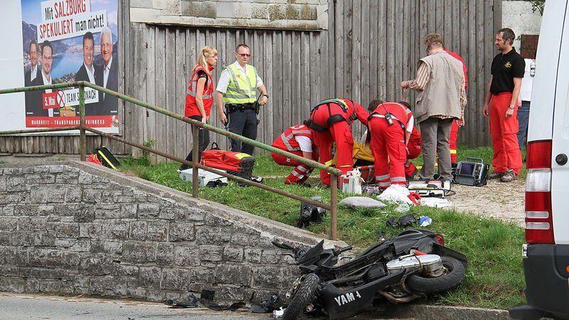 Der junge Lenker wurde bei dem Aufprall verletzt.