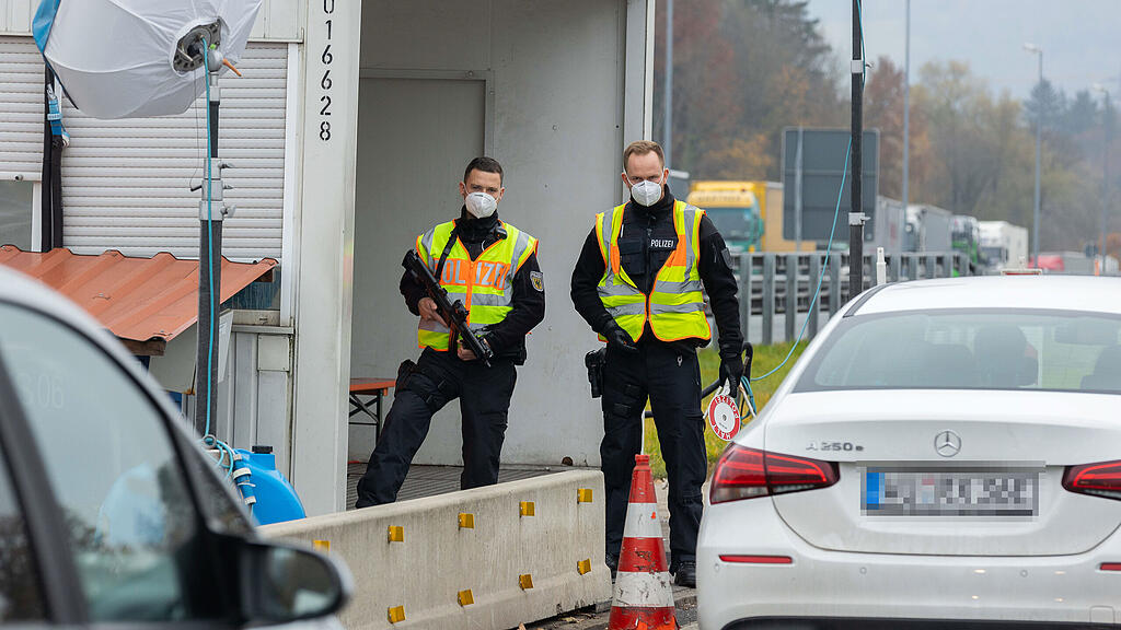 Deutsche Reisewarnung: Polizeikontrollen am Walserberg, symb_Grenzkontrolle