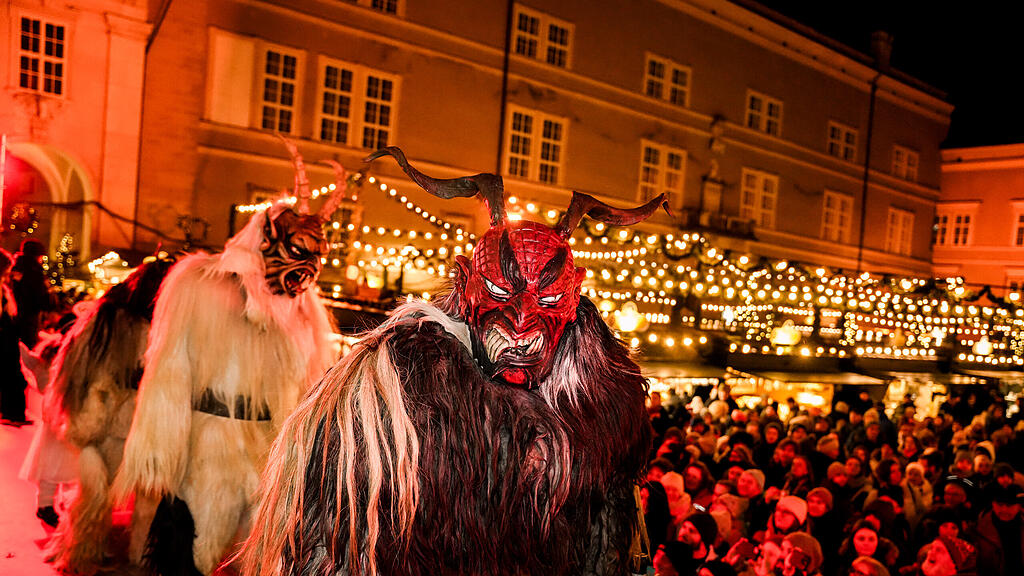 Der Krampuslauf am Christkindlmarkt