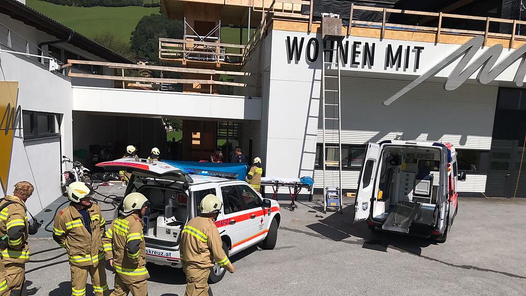 Die 43-Jährige wurde bei dem Arbeitsunfall unbestimmten Grades verletzt (Symbolbild).