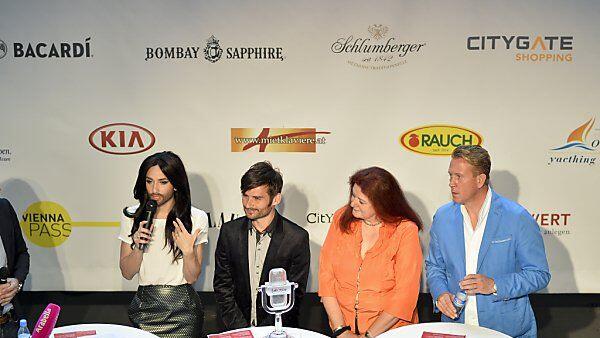 Auch Conchita war schon im Fan-Cafe