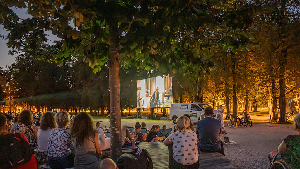 Live in Salzburg - Sommerkino "80 Plus"