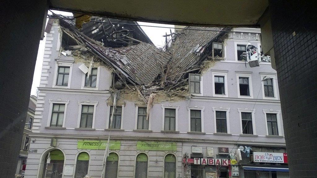 Explosion in Wien-Fünfhaus: Zehn Menschen aus eingestürztem Haus gerettet