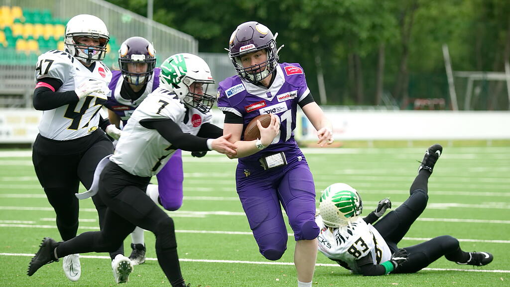 Football: Ducks Ladies gegen Vikings