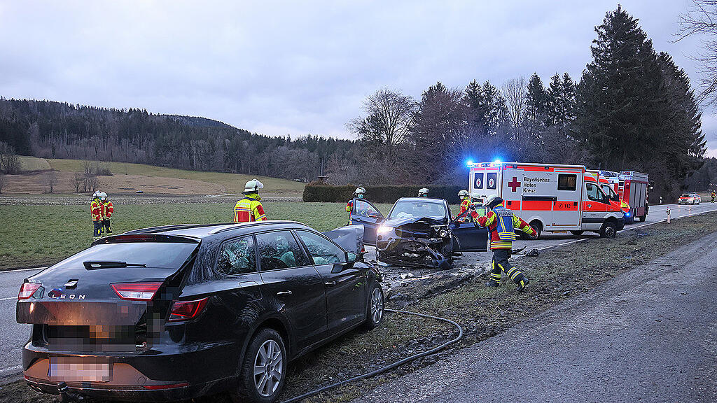 Unfall auf der B20 bei Piding