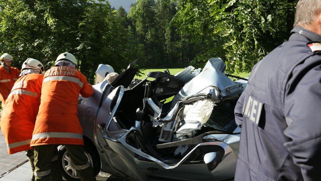 Tödlicher Crash auf B162