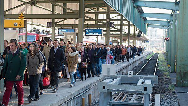 Millionen Bahnreisende waren vom Streik betroffen
