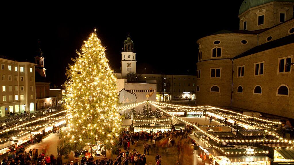 Der Salzburger Christkindlmarkt am Domplatz zählt zu den schönsten weltweit.
