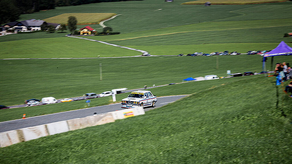 SLM Bergslalom Schl\u00f6\u00dfl