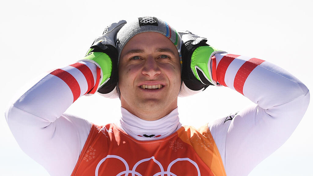 Matthias Mayer während der Zeremonie im Zielraum.