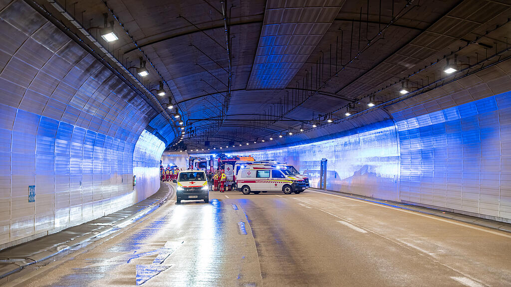 Große Einsatzübung im Lieferinger-Tunnel