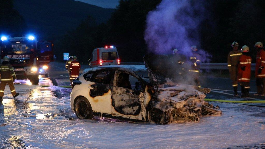 Schwerer Crash auf der B156