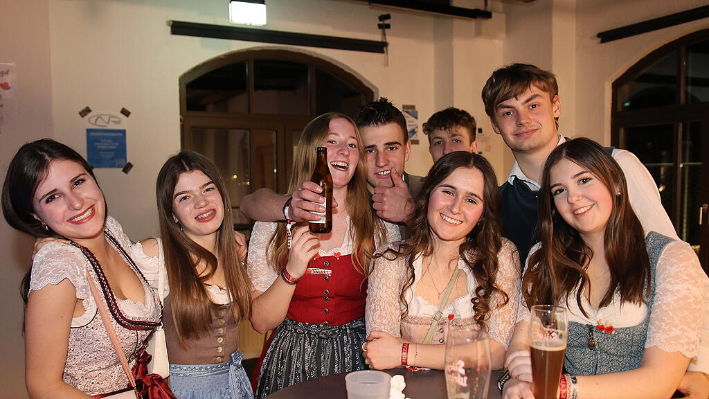 11. Herzaljogd - Die Party in Tracht