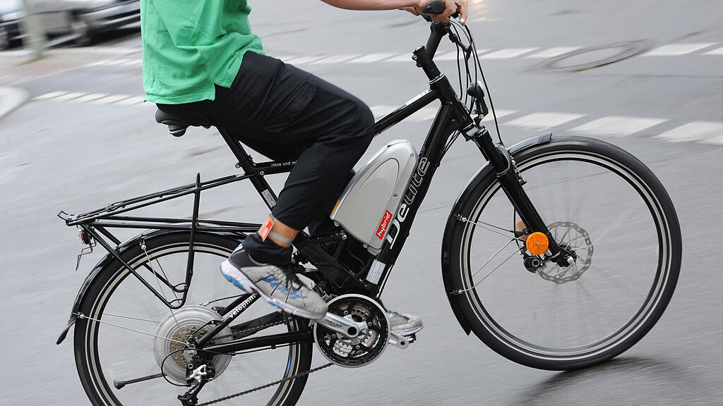 Seit sechs Jahren ist der Trend zu E-Bikes ungebrochen. (Symbolbild)