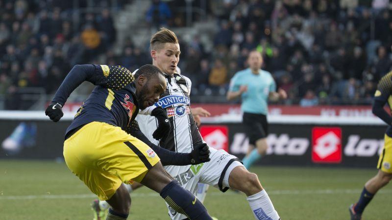 Salzburg biegt Sturm Graz im Spitzenspiel