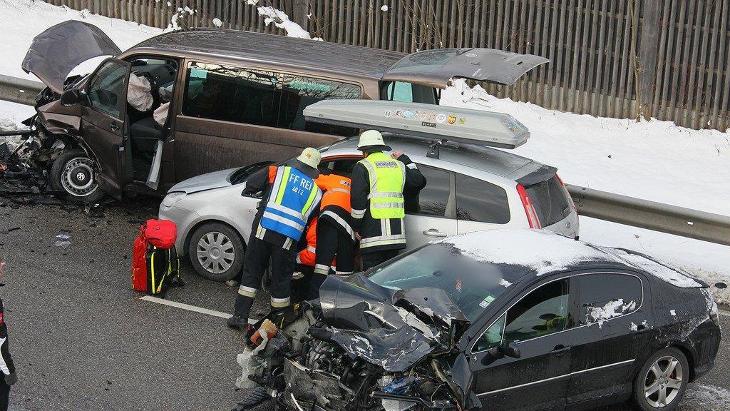 Schwerer Crash auf B20