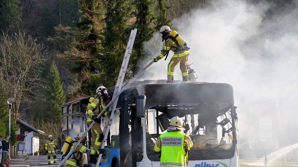 Bus ausgebrannt II