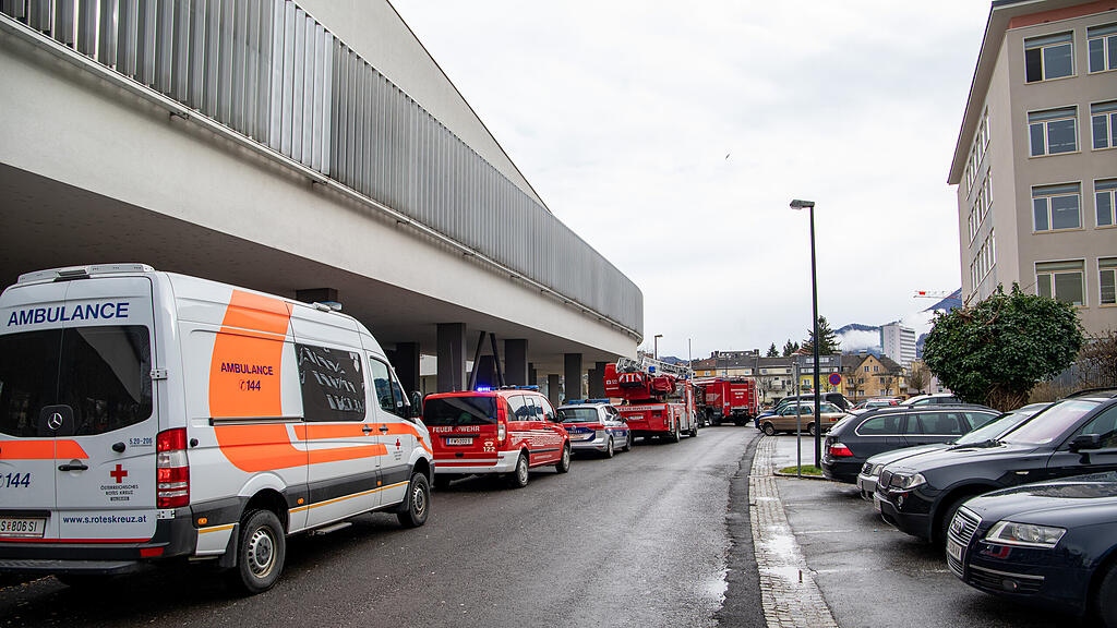 Handy-Akku explodiert in Salzburger Schule