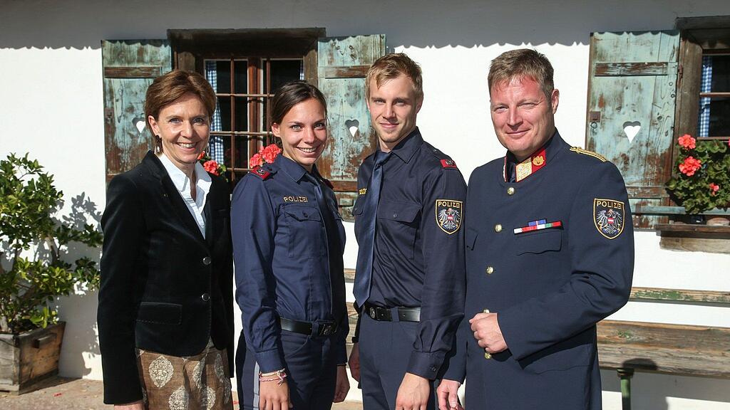 Im Bild (v.l.): LTP Brigitta Pallauf, Magdalena Pleikner, Thomas Messner, Oberst Peter Brunner.