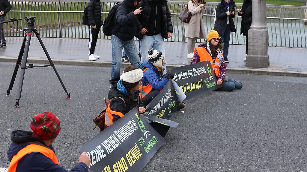 Klimaprotest_Staatsbrücke