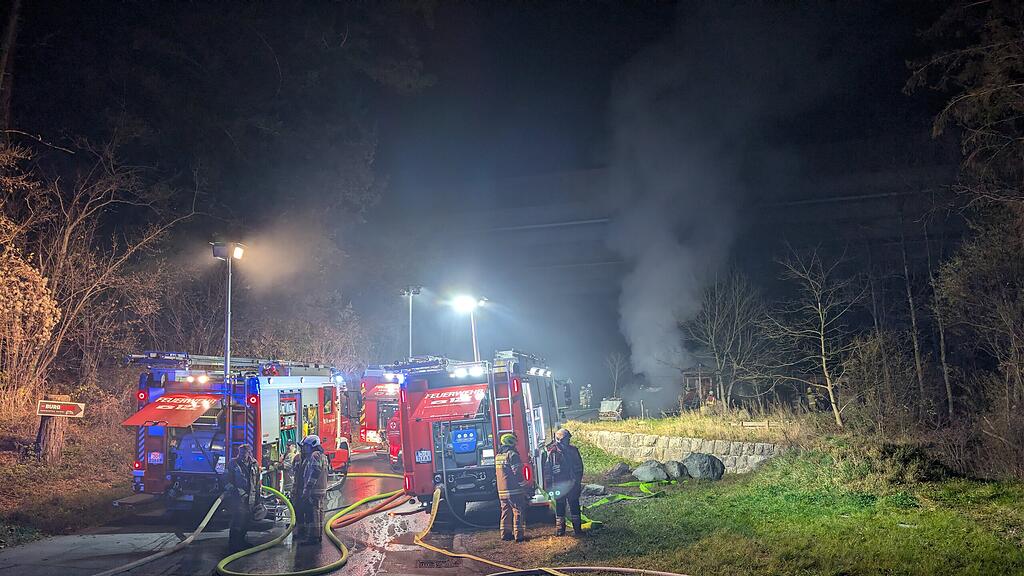 Geräteschuppen in Pfarrwerfen in Brand