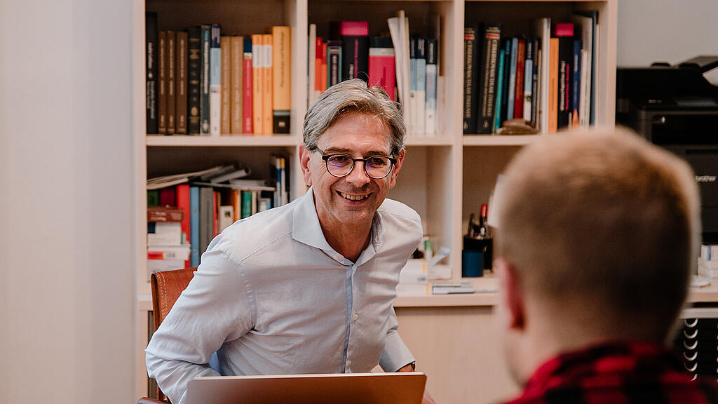 Interview mit Christian Bsteh, Neurologe, Arzt, Arztpraxis,