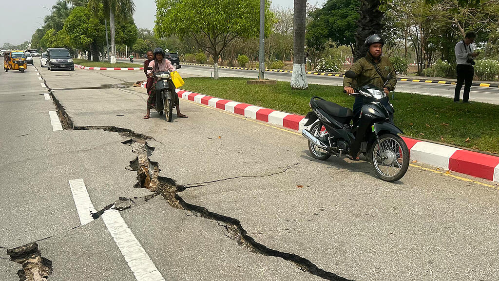 MYANMAR - THAILAND - QUAKE =.jpg
