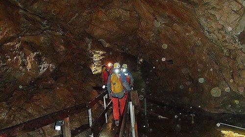 26 Leute aus Höhle gerettet