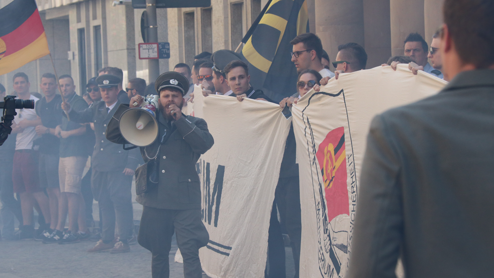 Die Identitären in Berlin haben versucht das Justizministerium zu stürmen.