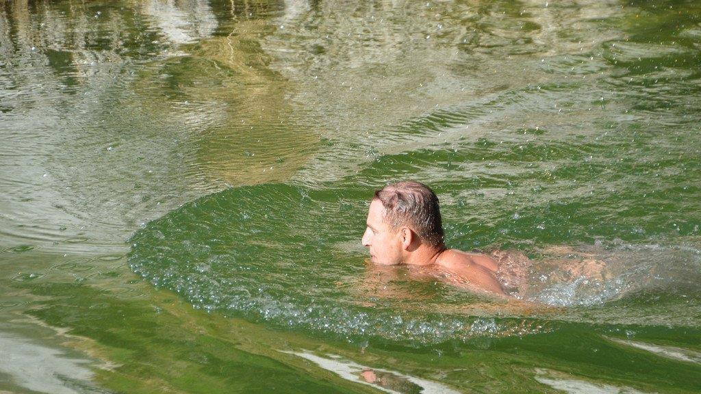 Badespaß am Almbach