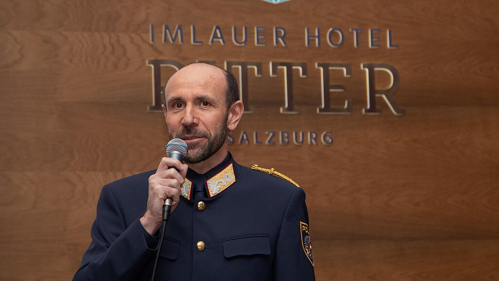 74. Polizeiball