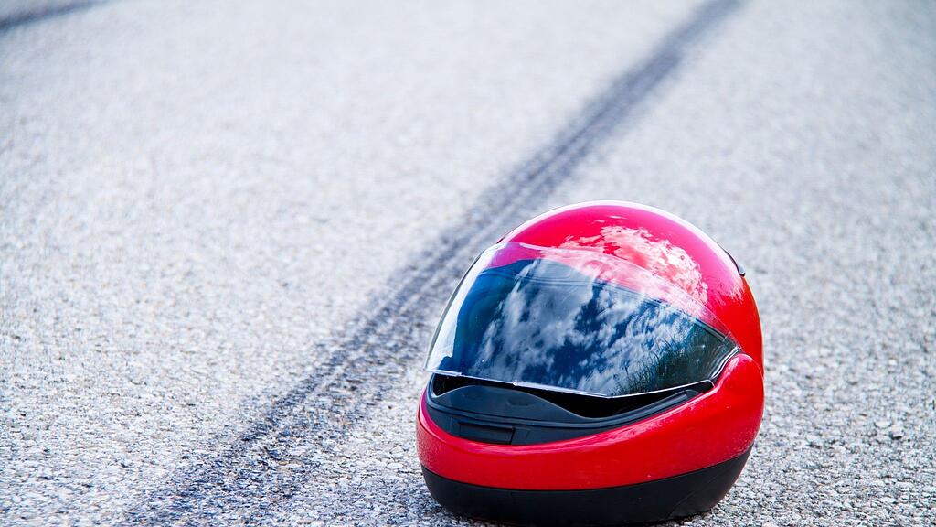 Der verletzte Motorradfahrer wurde mit der Rettung ins Krankenhaus Schladming eingeliefert.